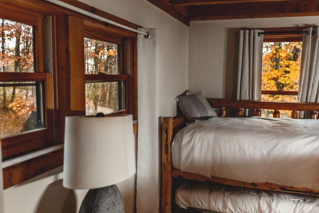 Deer Run Cabin At 36 North - Hot Tub Purlear Bagian luar foto