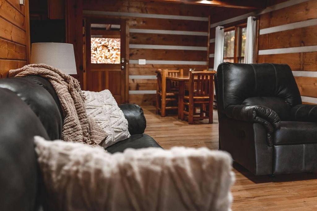 Deer Run Cabin At 36 North - Hot Tub Purlear Bagian luar foto